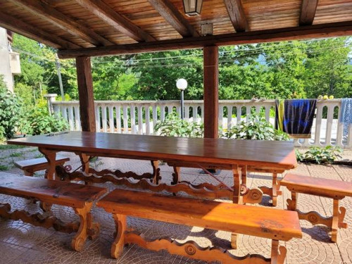 Villa in Vendita a Tiglieto