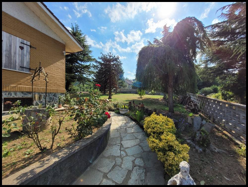 Villa in Vendita a Pontinvrea