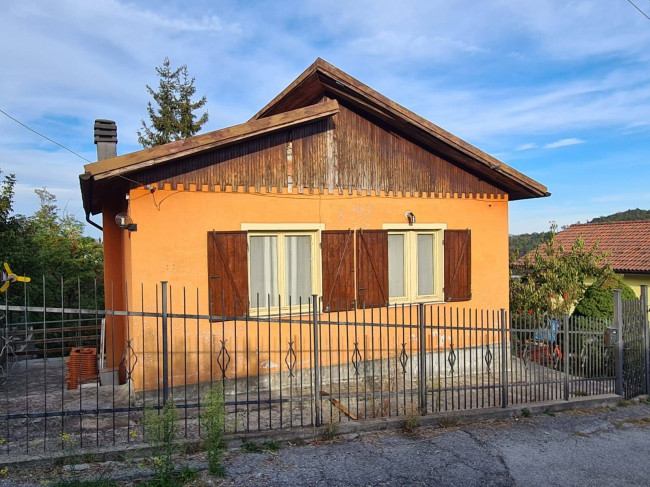 Villa in Vendita a Cosseria