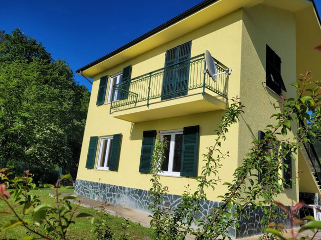 Villa in Vendita a Sassello