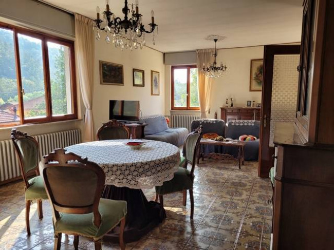 Villa in Vendita a Pontinvrea