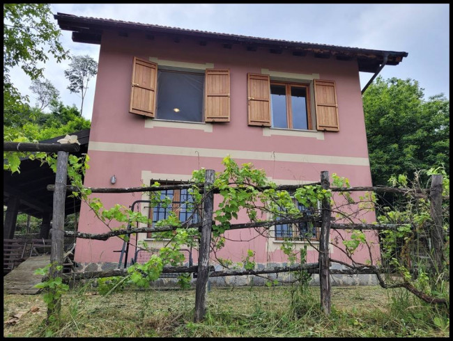 Villa in Vendita a Sassello