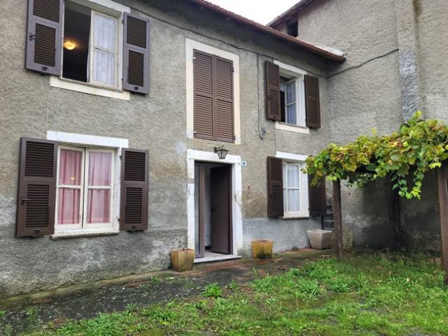 Villetta a schiera in Vendita a Mioglia
