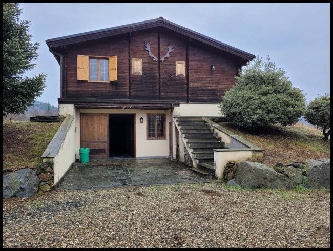 Villa in Vendita a Mioglia