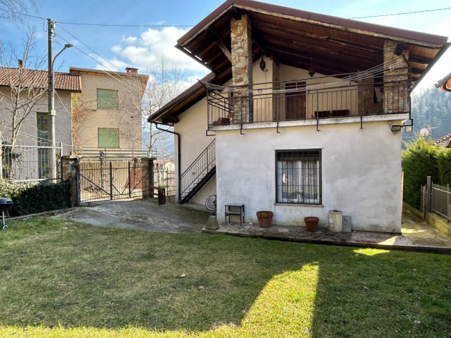 Villa in Vendita a Calizzano