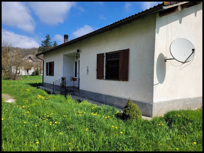 Casa singola - Indipendente in Vendita a Pareto