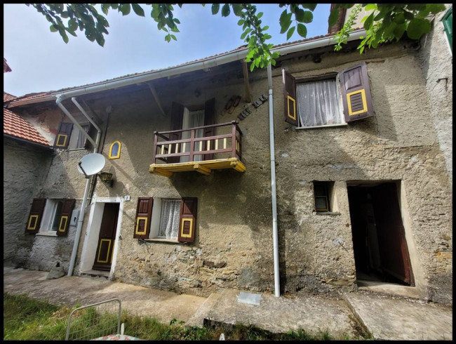 Villetta a schiera in Vendita a Sassello