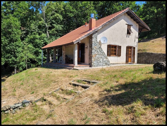 Villa in Vendita a Sassello