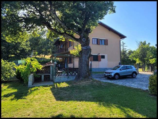 Casa semindipendente in Vendita a Mioglia