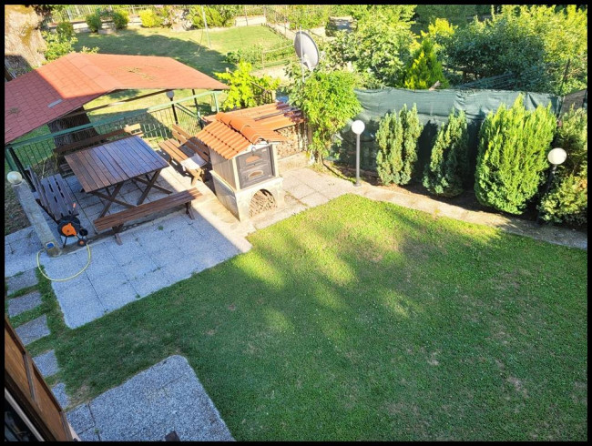 Casa semindipendente in Vendita a Mioglia
