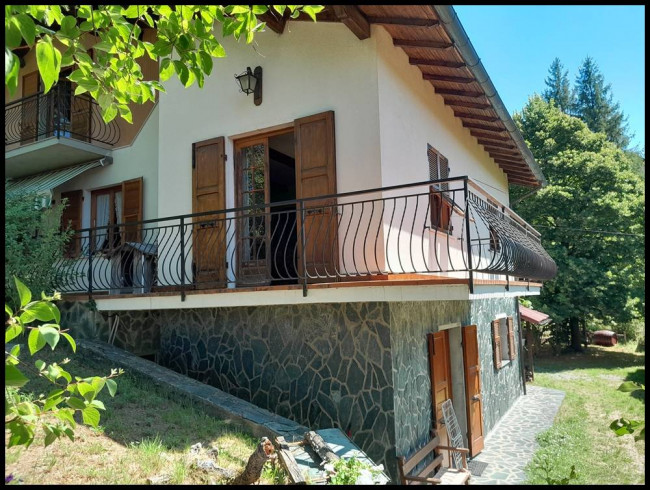 Villa in Vendita a Sassello