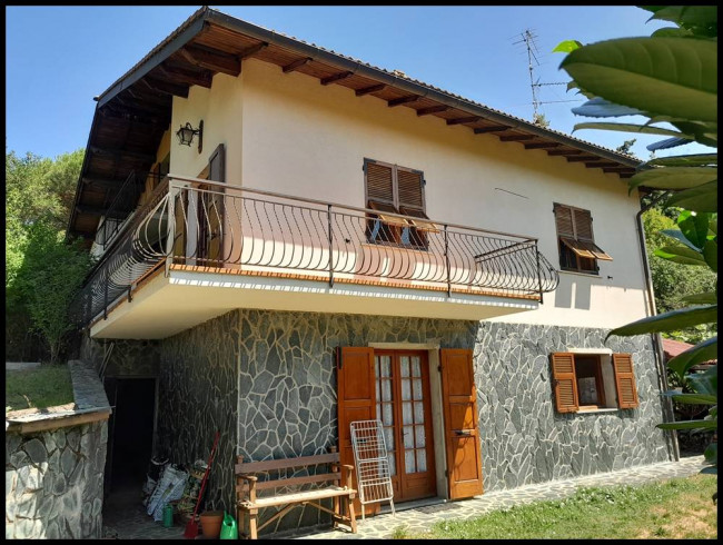 Villa in Vendita a Sassello