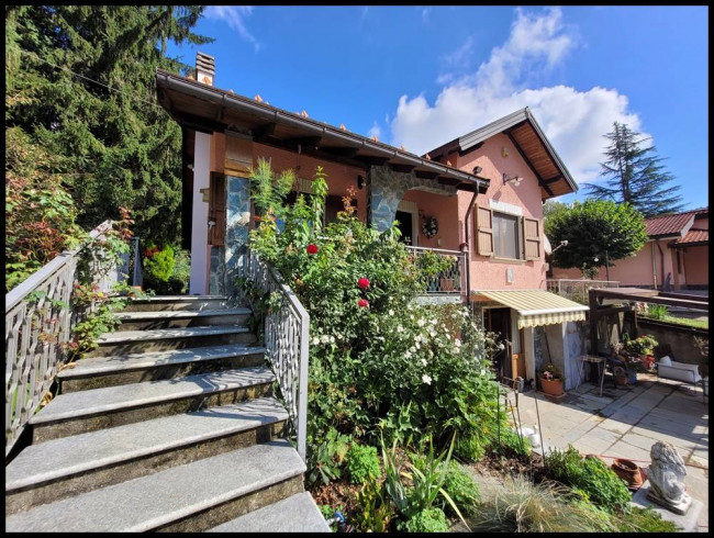 Villa in Vendita a Sassello