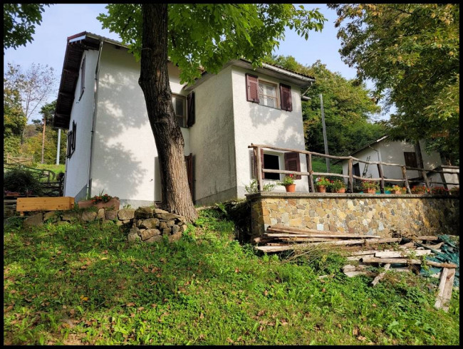 Casa singola - Indipendente in Vendita a Urbe