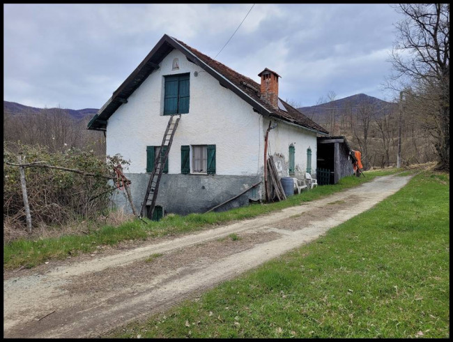 Rustico in Vendita a Sassello