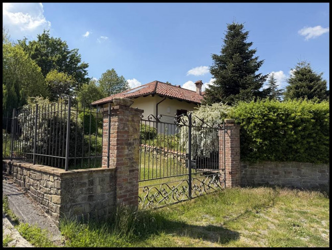 Villa in Vendita a Pontinvrea