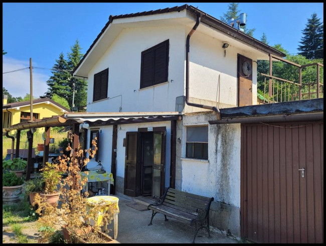 Casa singola in Vendita a Sassello