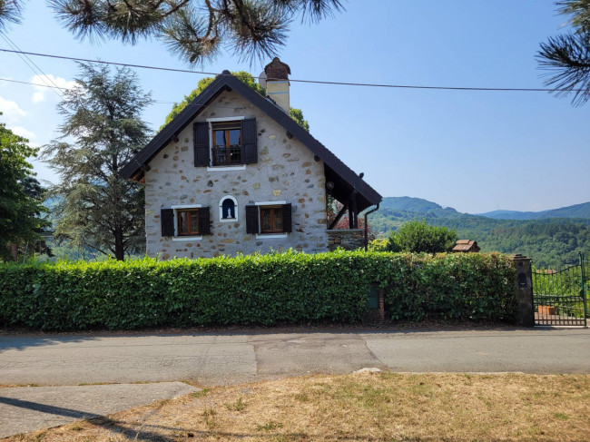 Villa in Vendita a Sassello