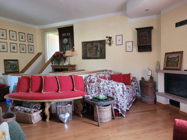 Villa in Vendita a Mioglia