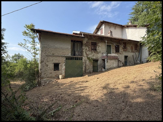 Rustico in Vendita a Mioglia
