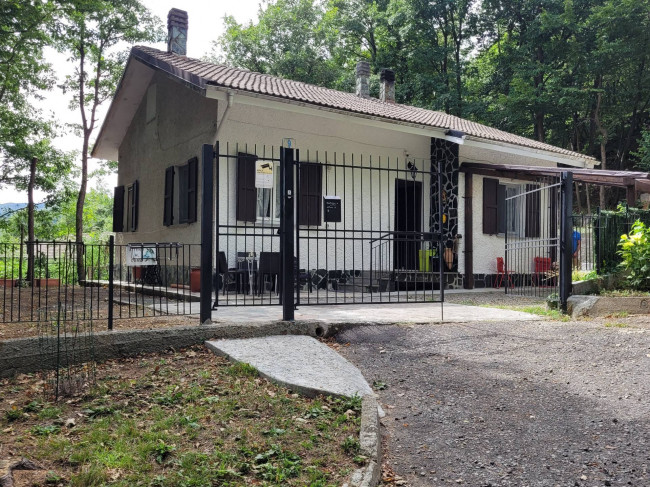Villa in Vendita a Pontinvrea