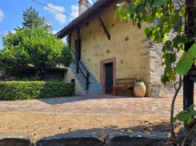 Villa in Vendita a Sassello