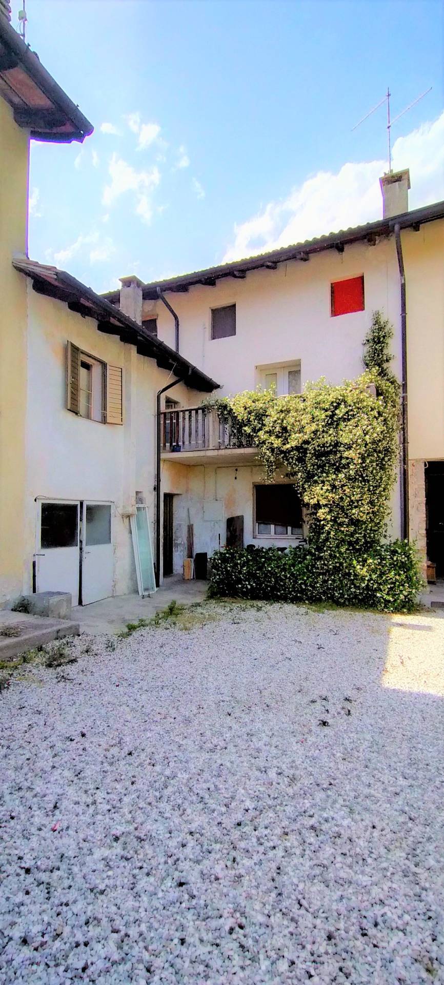 Casa semi-indipendente in vendita a Colloredo Di Prato, Pasian Di Prato (UD)