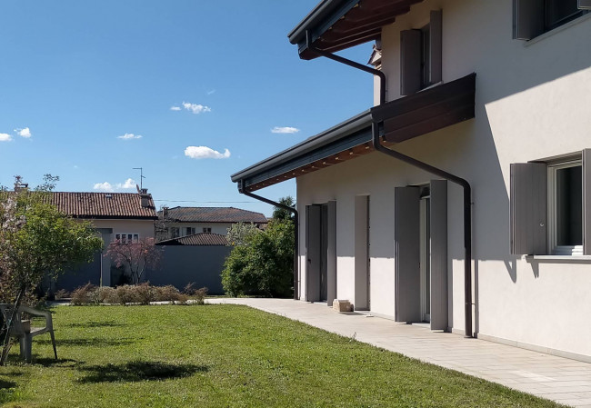 Villa in vendita a Pasian Di Prato (UD)