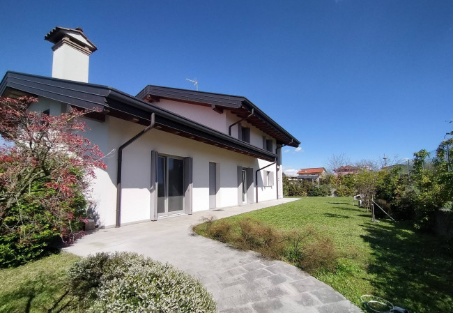 Villa in vendita a Pasian Di Prato (UD)