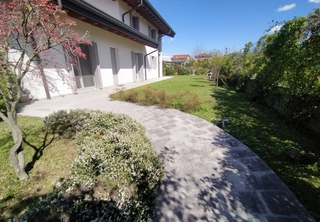 Villa in vendita a Pasian Di Prato (UD)