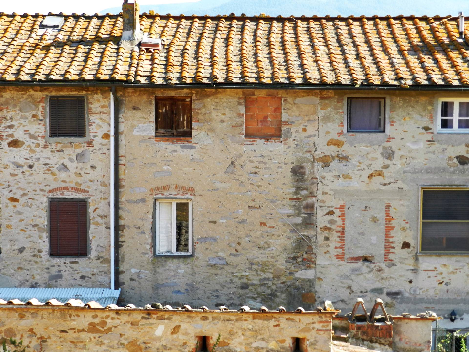 Rustico - Cascina CAPANNORI vendita  Zone  RM Immobiliare