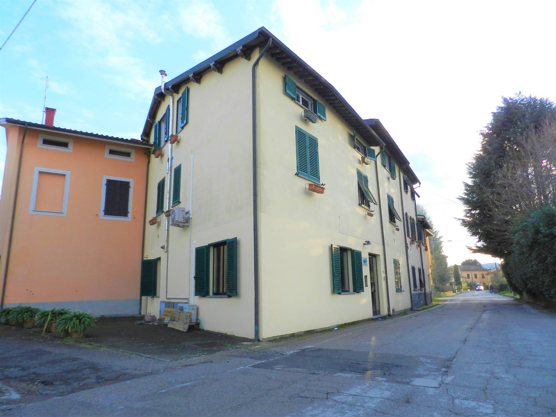  lucca vendita quart: tempagnano di lunata rm-immobiliare