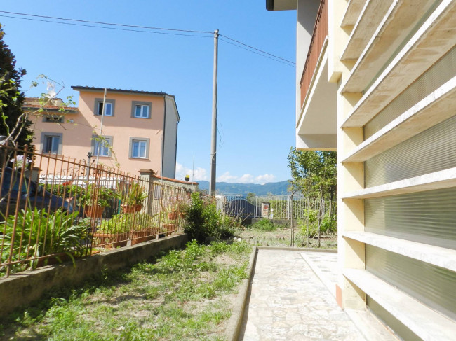 Porzione di casa in vendita a San Cassiano A Vico, Lucca (LU)