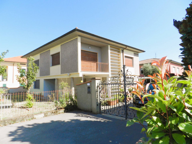 Porzione di casa in vendita a San Cassiano A Vico, Lucca (LU)