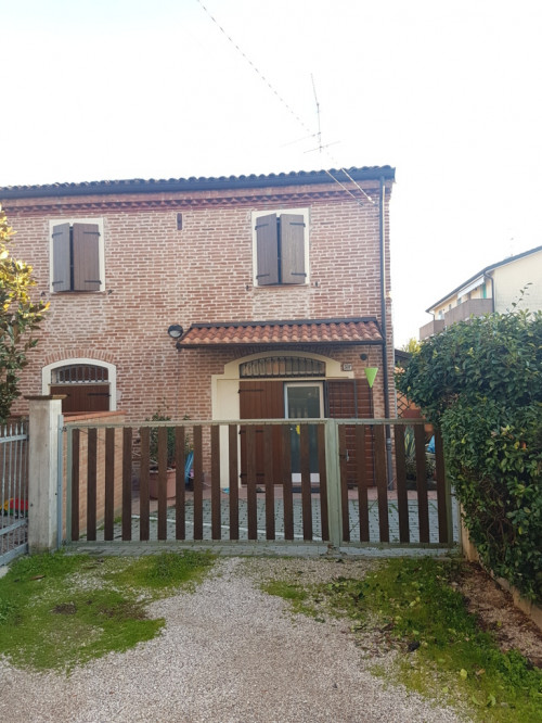 Casa indipendente in Vendita a Ferrara
