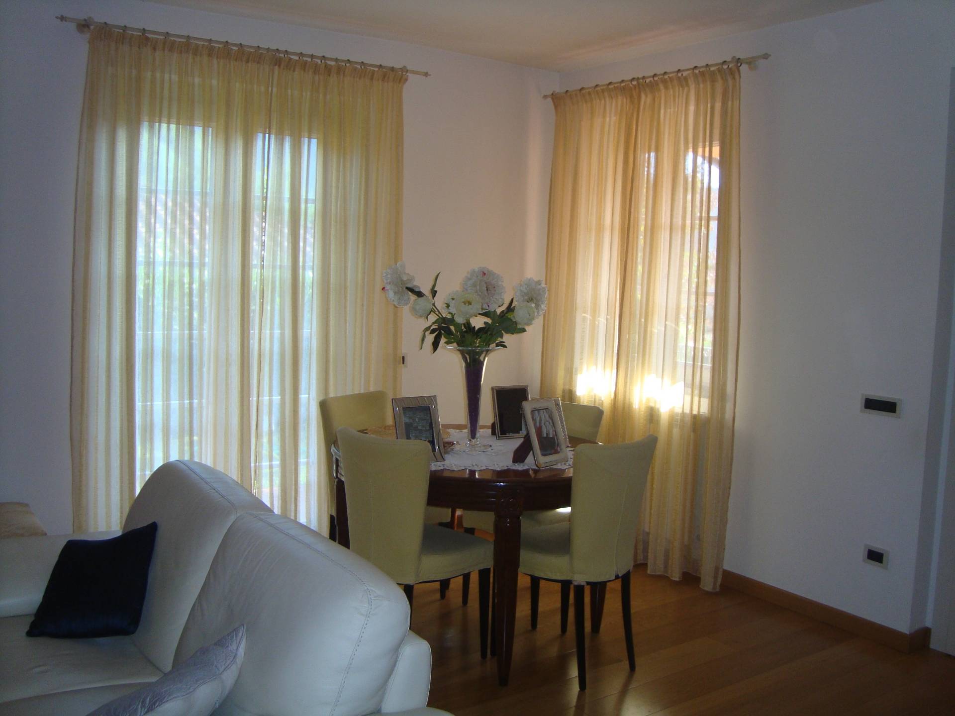 Villa BAGNI DI LUCCA vendita    SELECT IMMOBILIARE