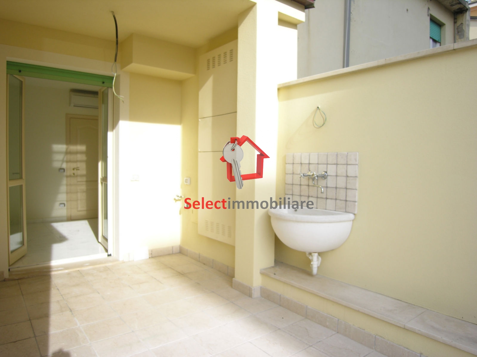 Appartamento VIAREGGIO vendita  CENTRO MARE  SELECT IMMOBILIARE