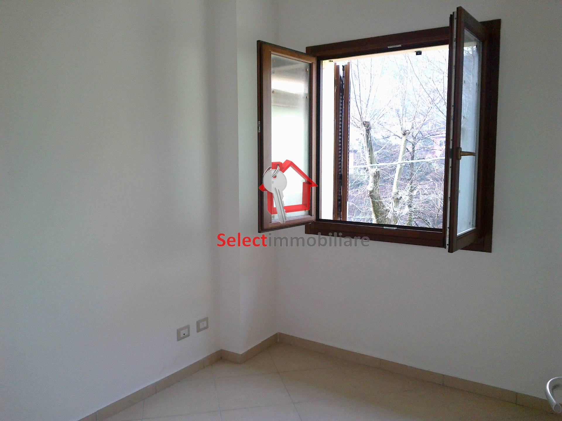 Appartamento BAGNI DI LUCCA vendita    SELECT IMMOBILIARE