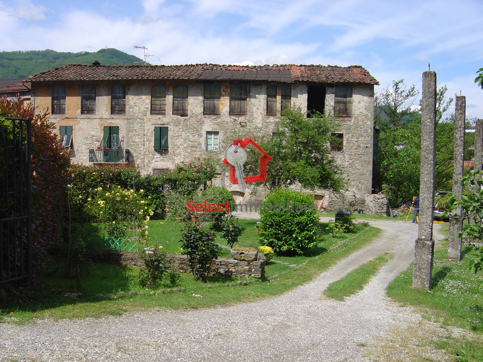 Villa Bifamiliare BORGO A MOZZANO vendita  Chifenti  SELECT IMMOBILIARE