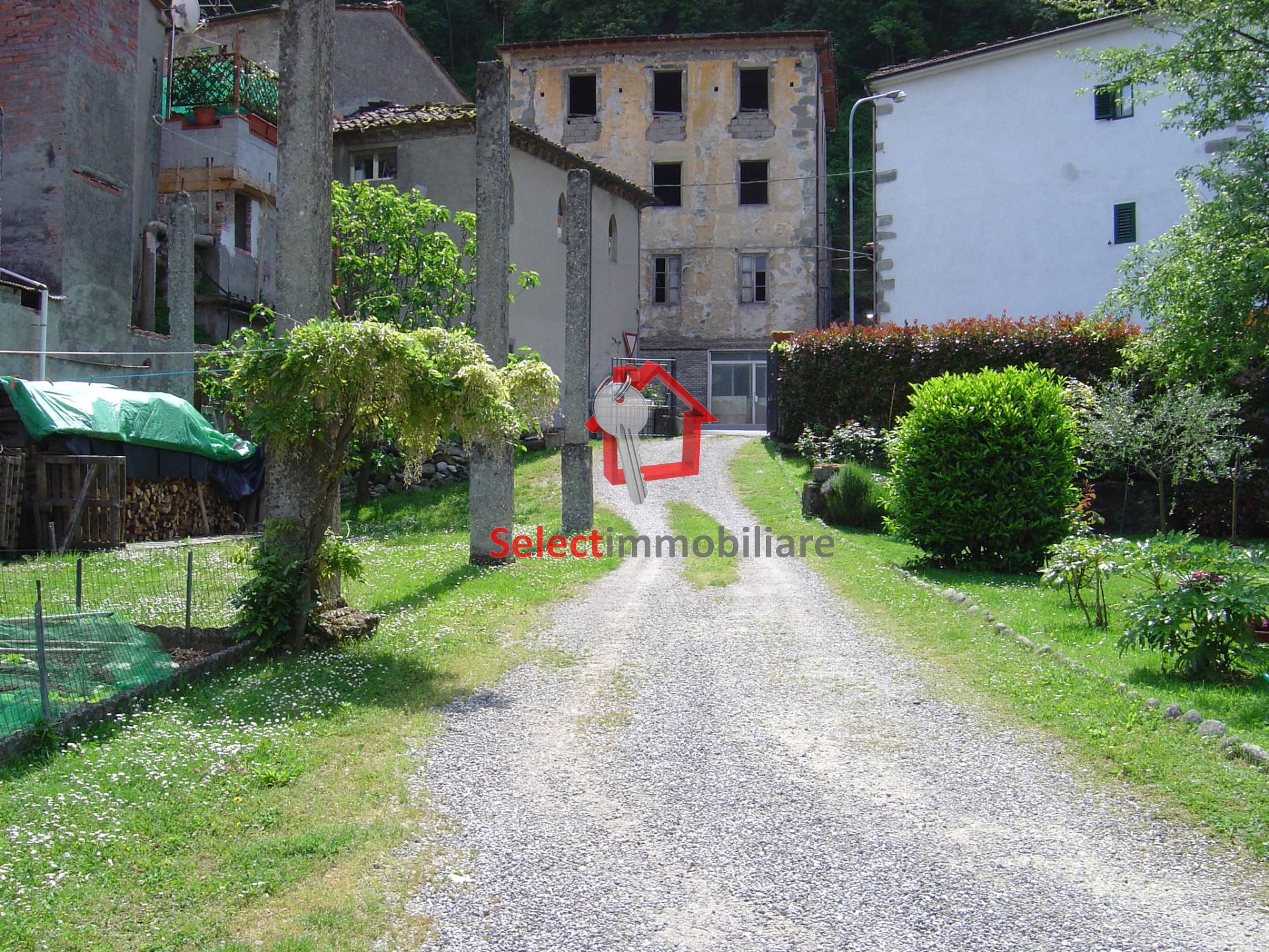 Villa Bifamiliare BORGO A MOZZANO vendita  Chifenti  SELECT IMMOBILIARE