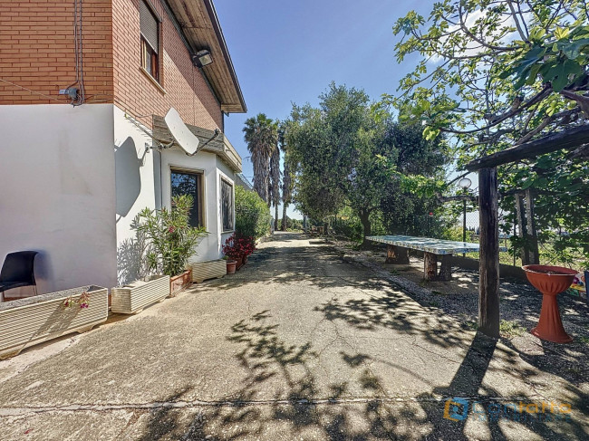 Villa in vendita a Cupra Marittima (AP)