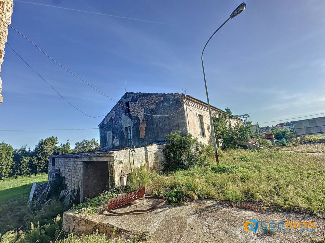 Rustico in vendita a Cupra Marittima (AP)