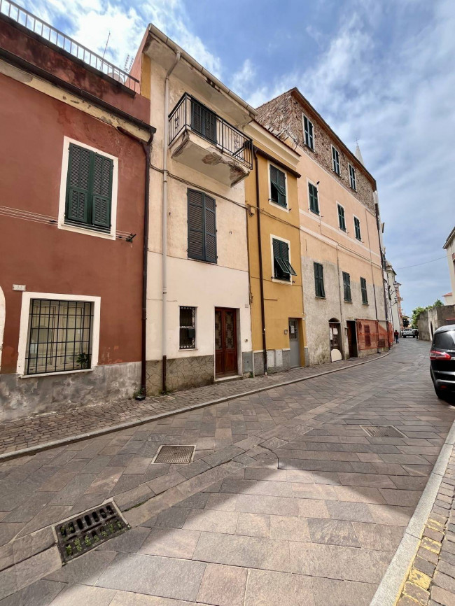 Terratetto in Vendita a Pietra Ligure