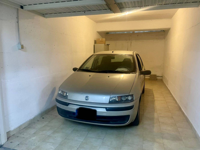 Box o garage in Vendita a Tovo San Giacomo