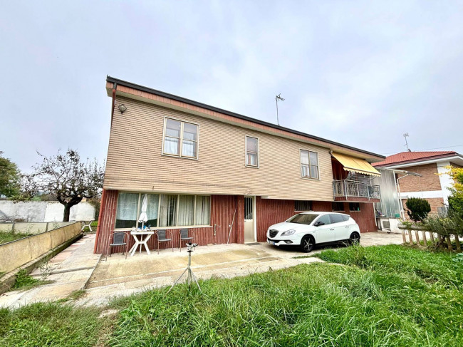 Villa in vendita a Valmadonna, Alessandria (AL)