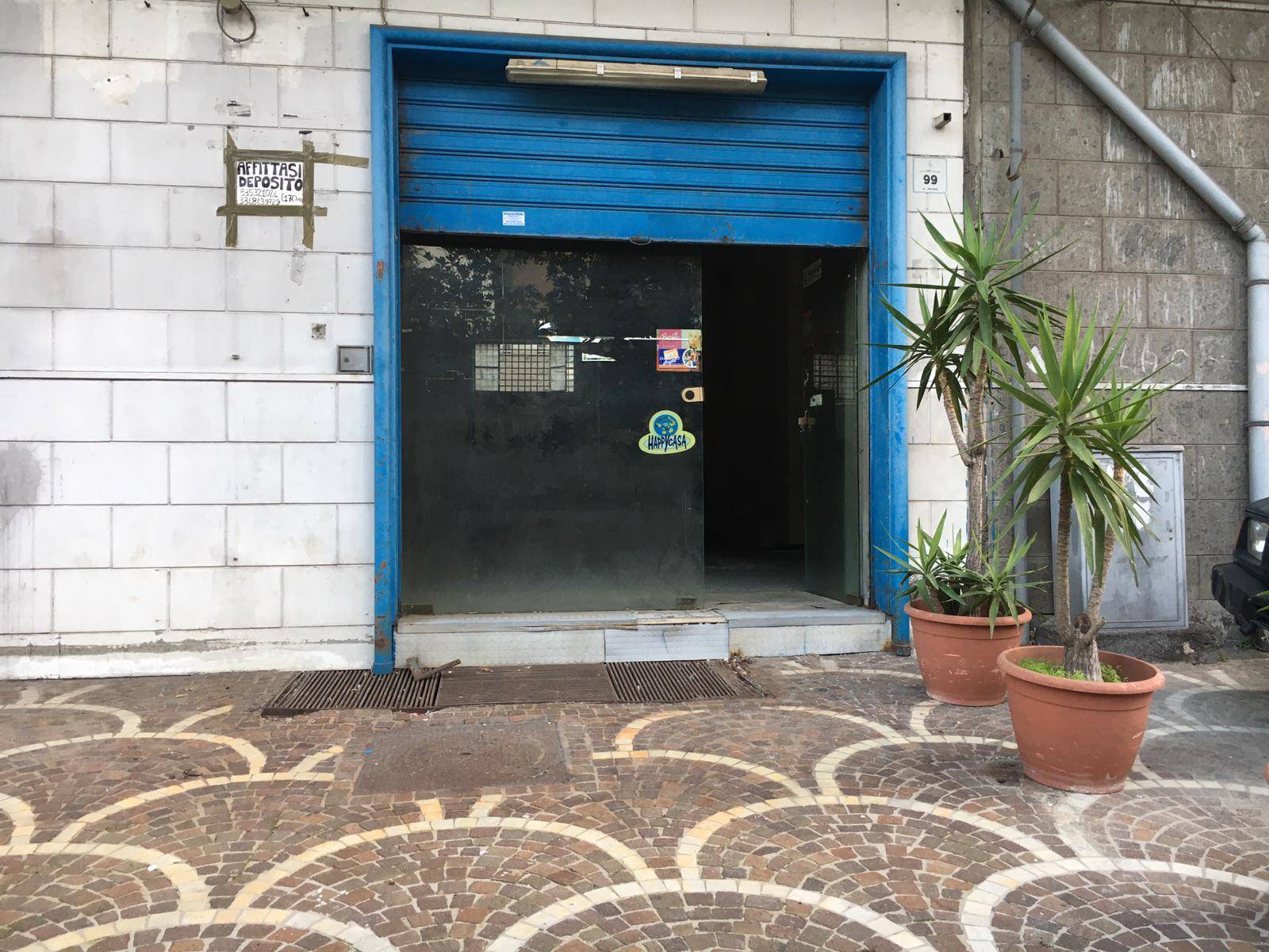 Fondo commerciale in vendita a San Giuseppe Vesuviano (NA)