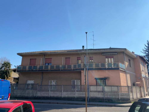 Casa indipendente in vendita a Saronno (VA)