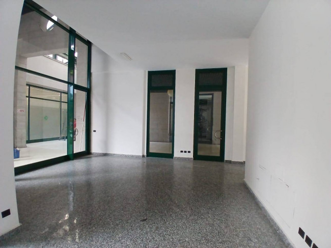 Locale commerciale