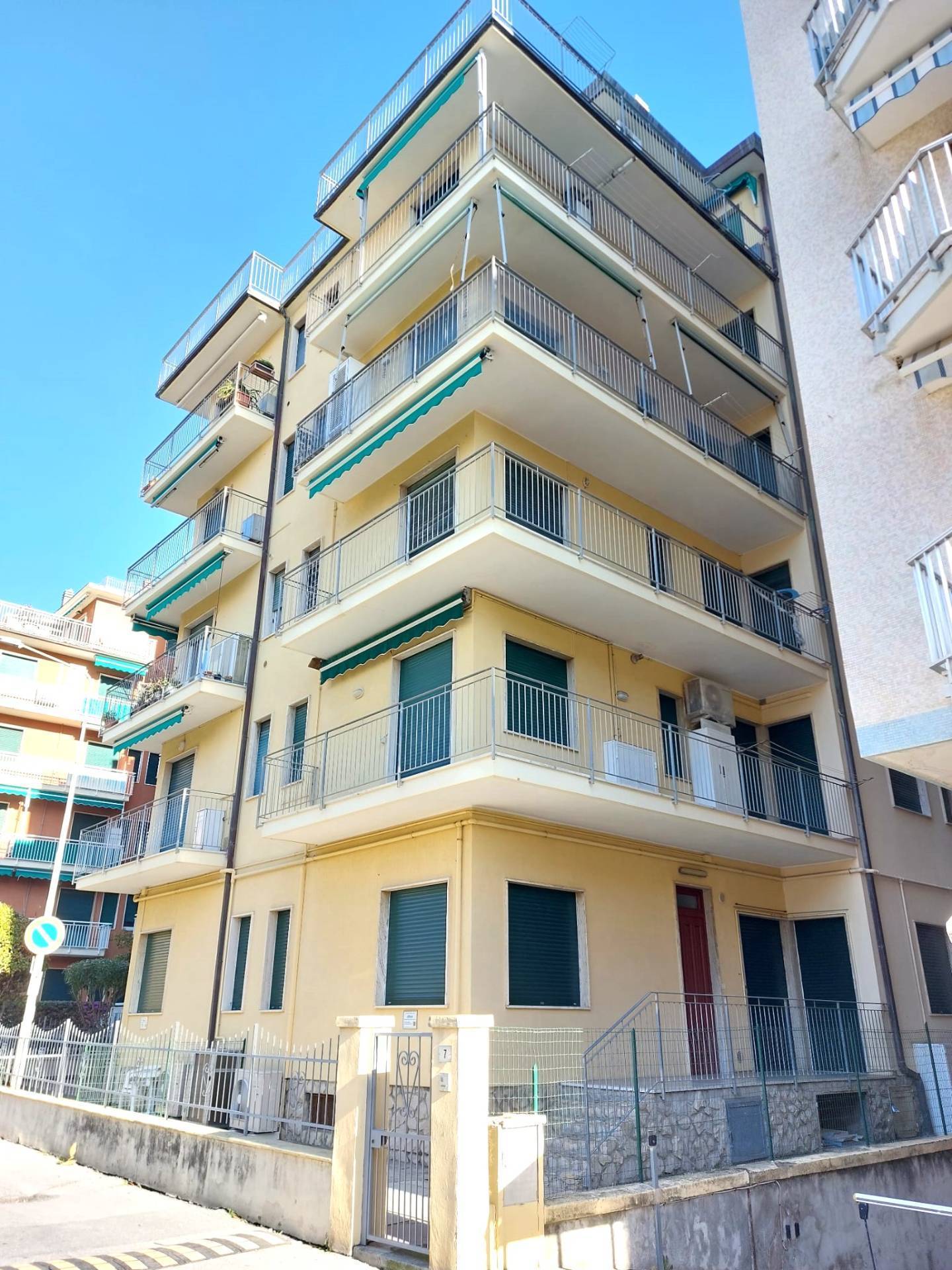 Appartamento in vendita a San Bartolomeo Al Mare (IM)