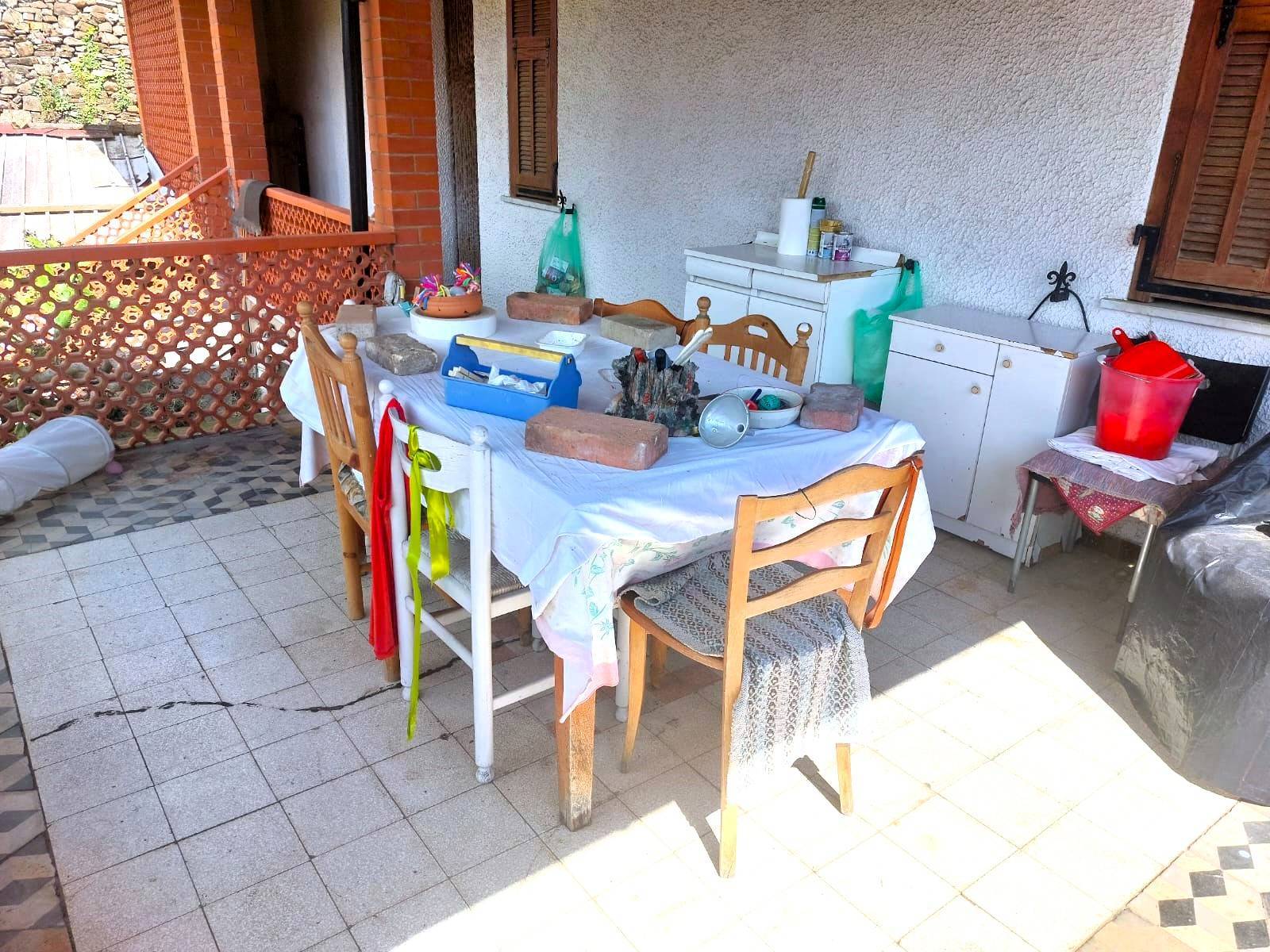 Casa semi-indipendente in vendita a Diano San Pietro (IM)